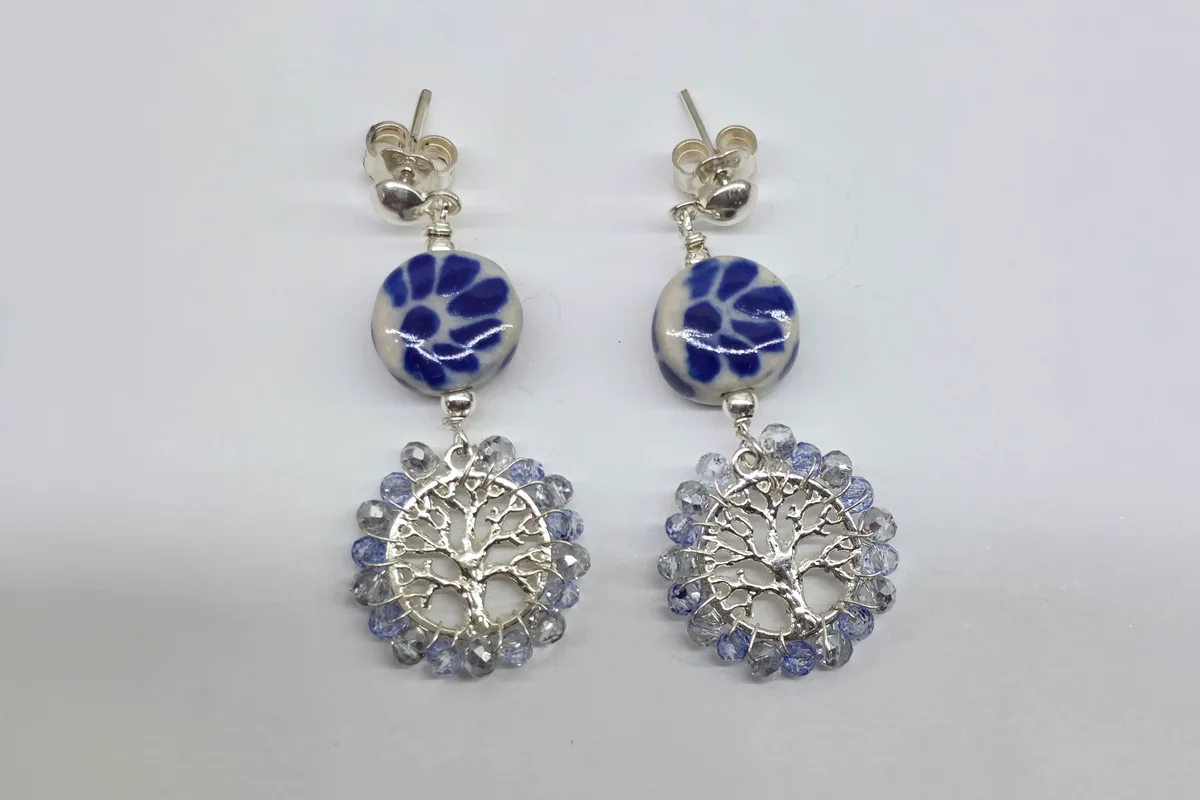 Arete Bola y Árbol Bordado Multicolor en Plata .925 y Talavera Poblana
